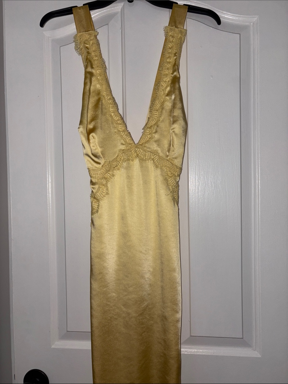 Yellow satin midi dress - Picture 4 of 5